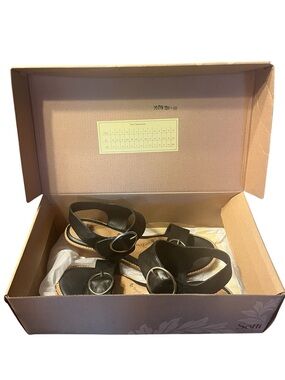 Sofft ‘Nerissa’ Double Buckle Black Sandal 9.5 Medium